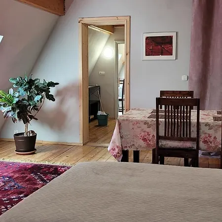 Goscinne Thank Life, 2 Forest For Rest Apartment *